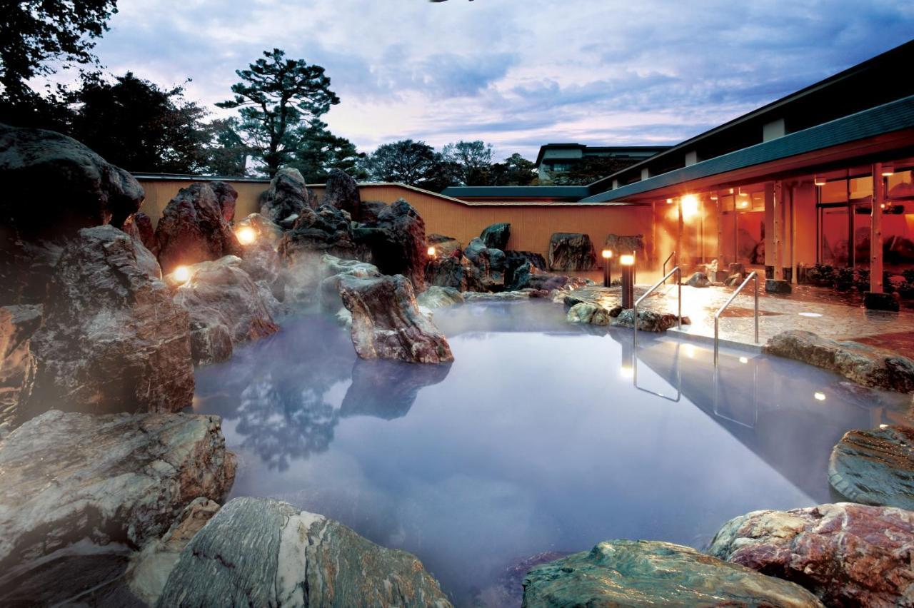 Kintarou Onsen Hotel Uozu Экстерьер фото