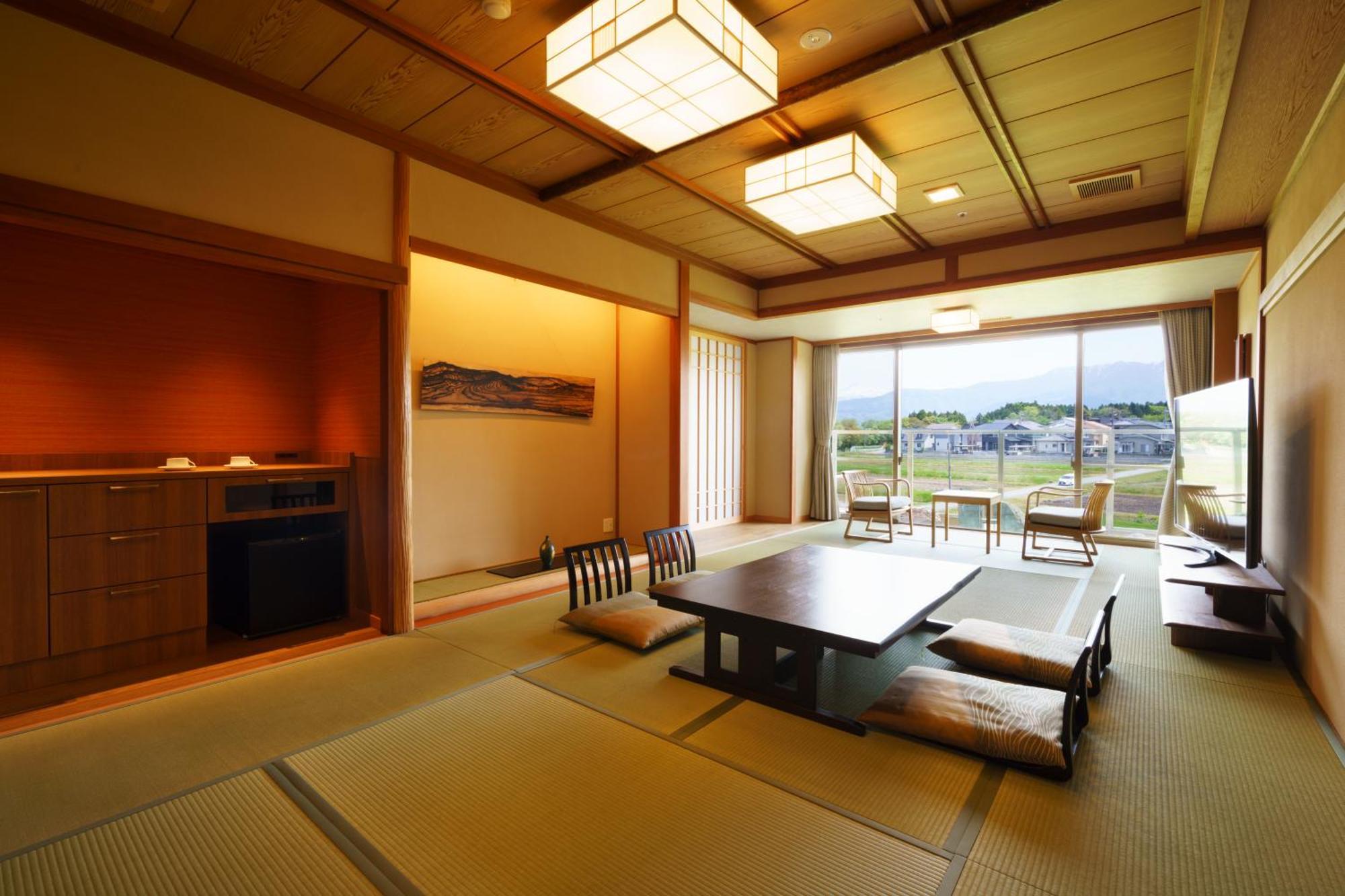 Kintarou Onsen Hotel Uozu Экстерьер фото