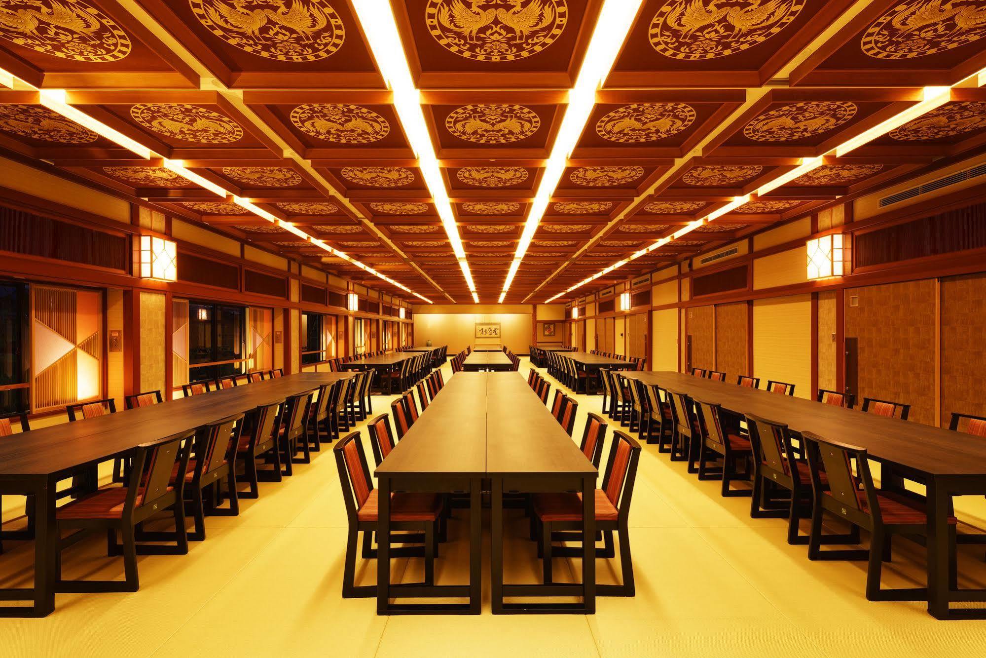 Kintarou Onsen Hotel Uozu Экстерьер фото