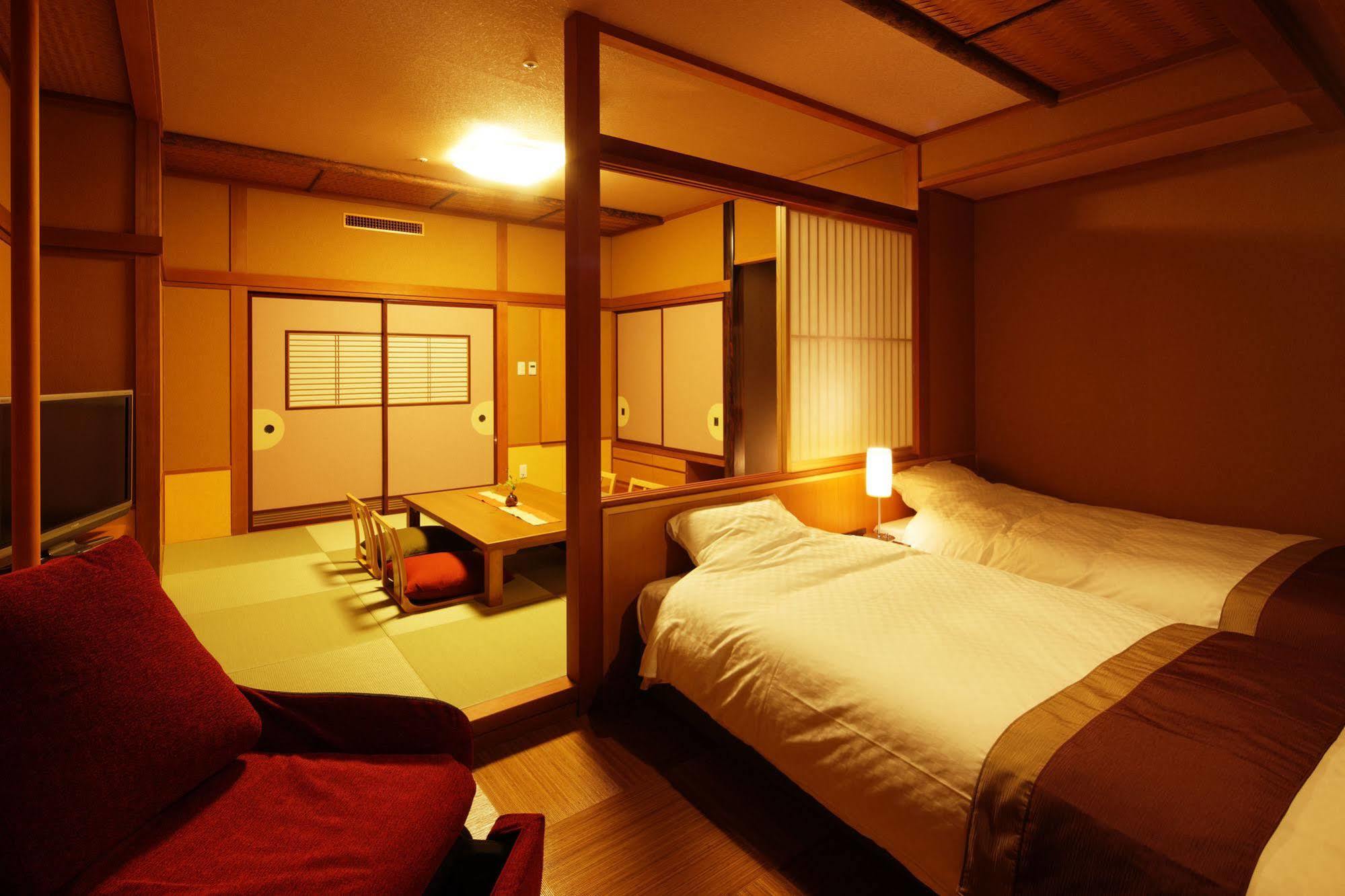 Kintarou Onsen Hotel Uozu Экстерьер фото